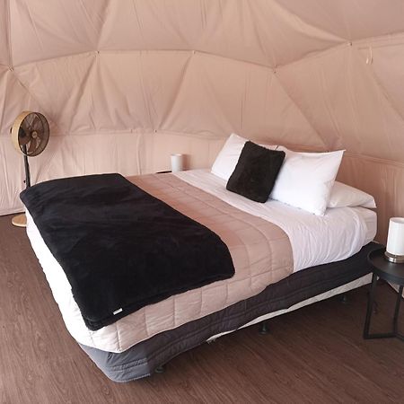 Oakridge Glamping Hotel โรโตรัว ภายนอก รูปภาพ
