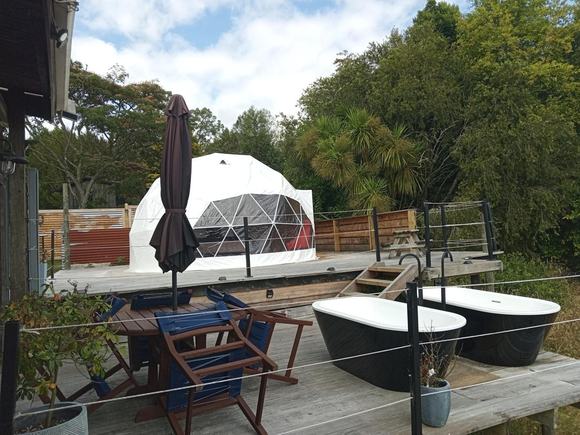 Oakridge Glamping Hotel โรโตรัว ภายนอก รูปภาพ